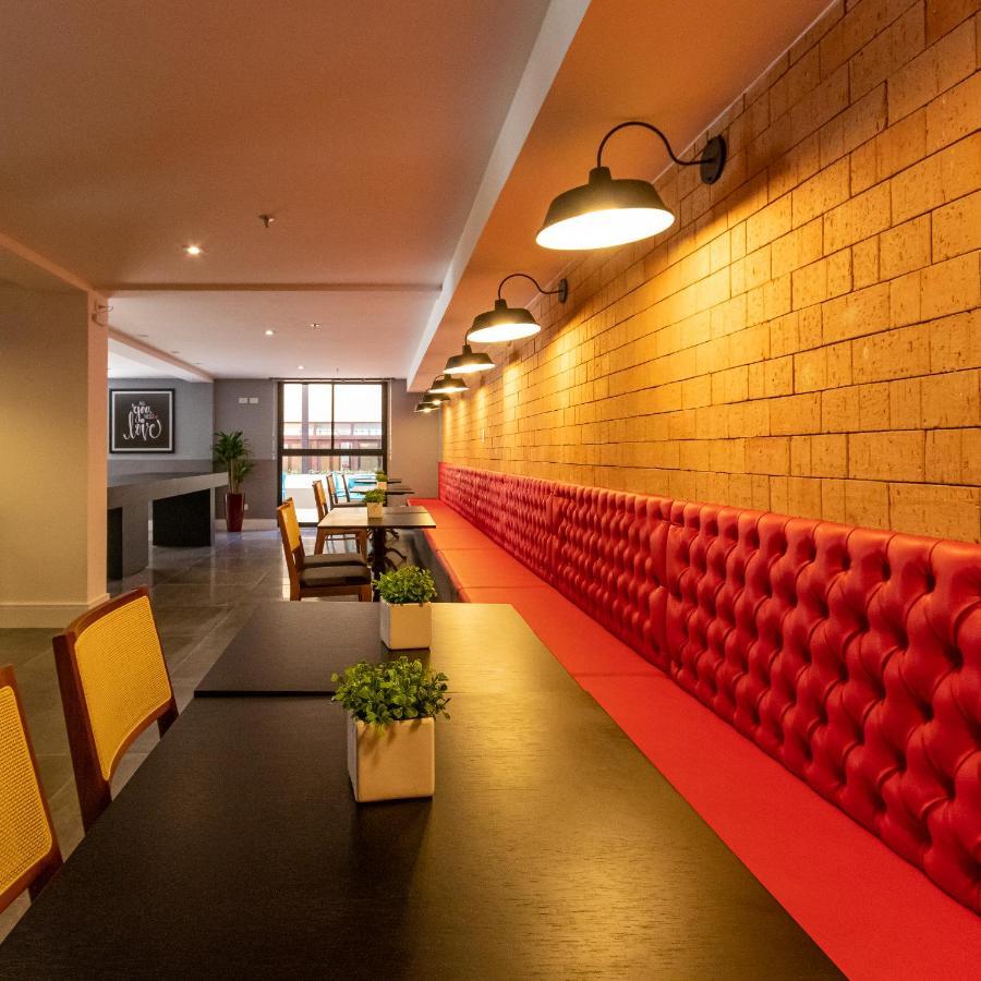 Vista Passeio Publico - Ayn027 Apartment กูรีตีบา ภายนอก รูปภาพ