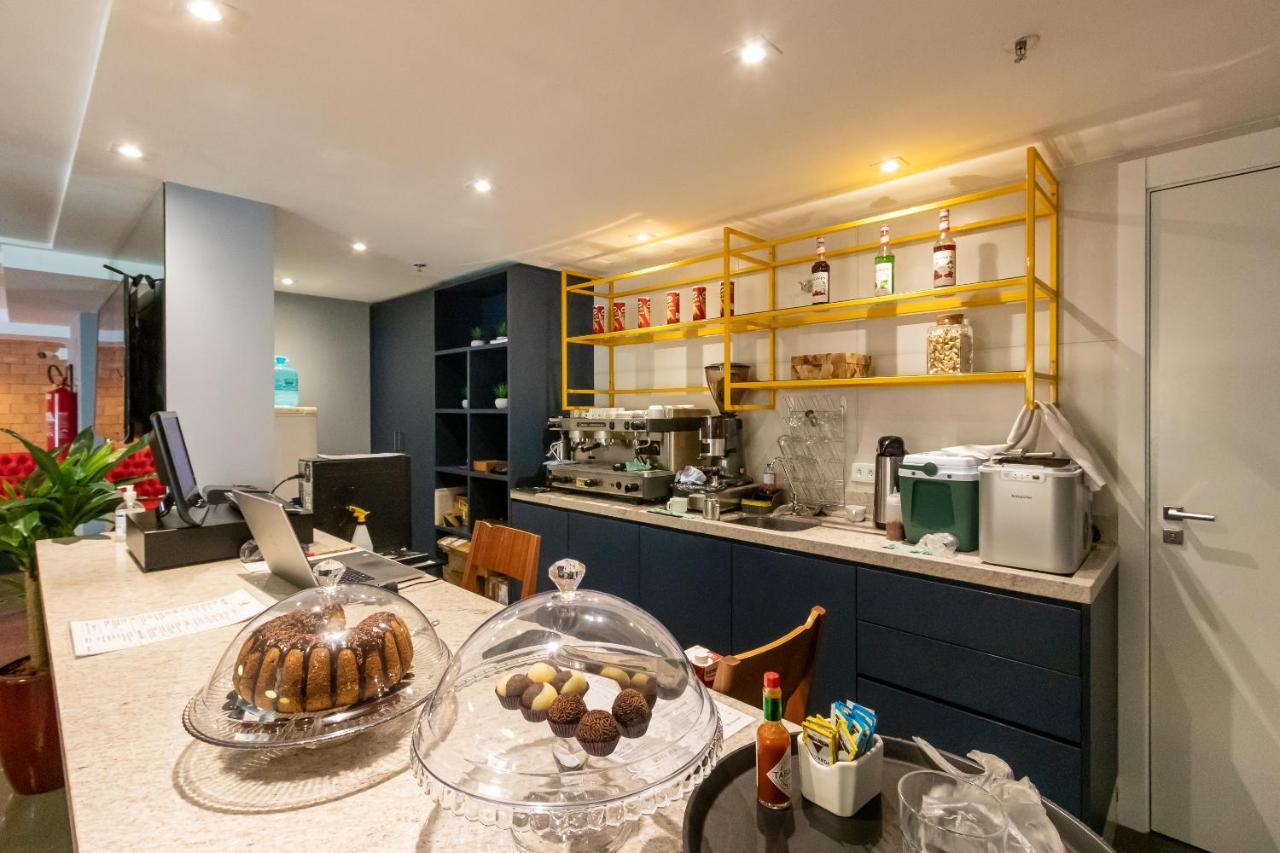 Vista Passeio Publico - Ayn027 Apartment กูรีตีบา ภายนอก รูปภาพ