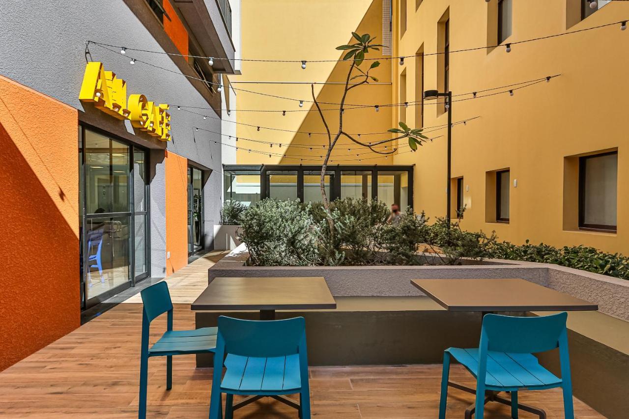 Vista Passeio Publico - Ayn027 Apartment กูรีตีบา ภายนอก รูปภาพ