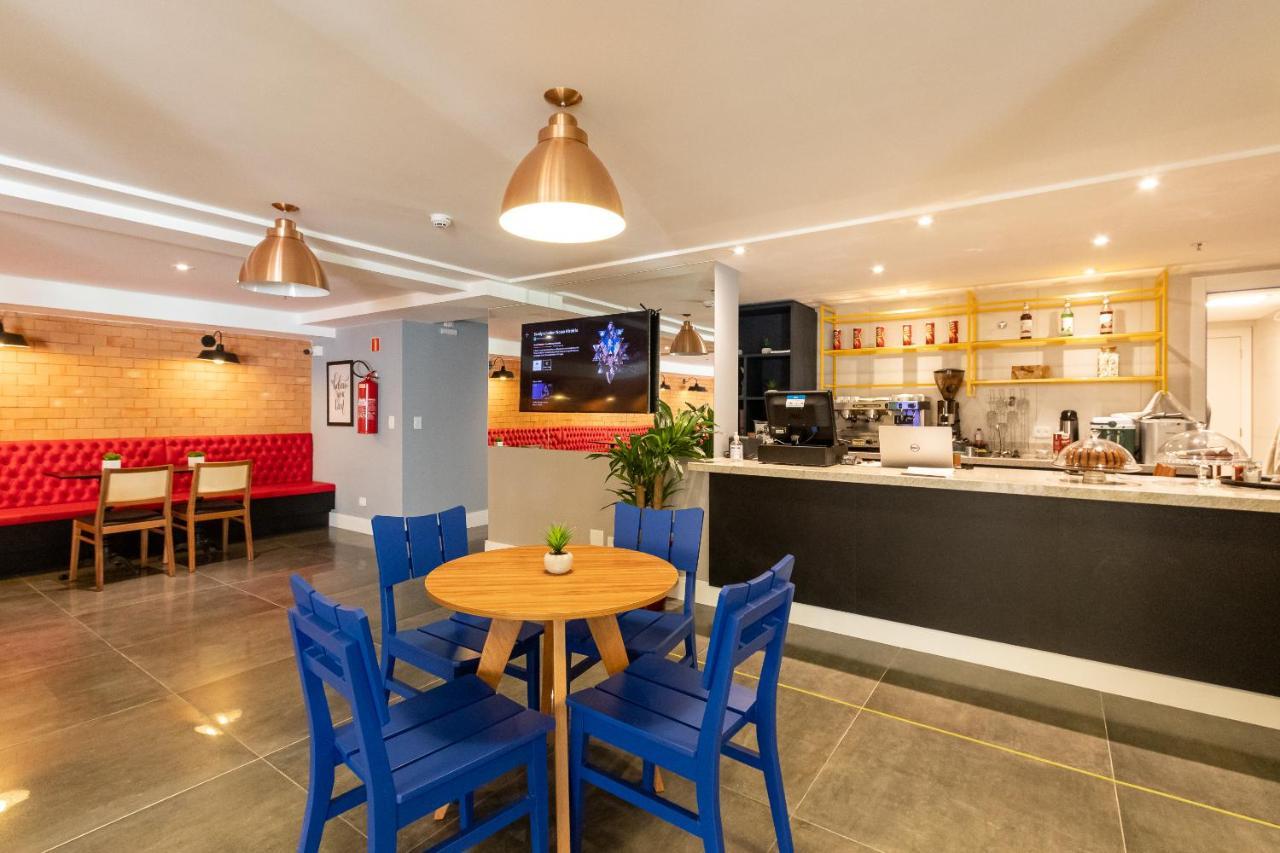 Vista Passeio Publico - Ayn027 Apartment กูรีตีบา ภายนอก รูปภาพ